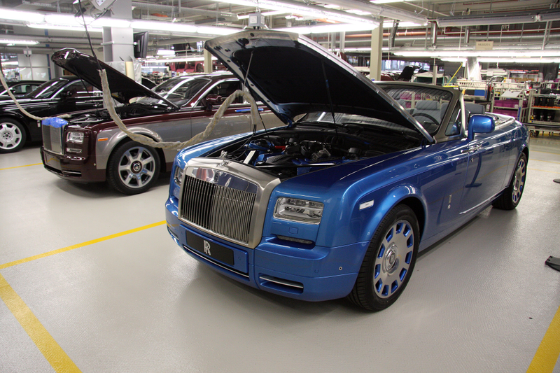 Illustration for article titled Here's A Sneak Peek At The New Rolls-Royce Drophead Waterspeed Edition